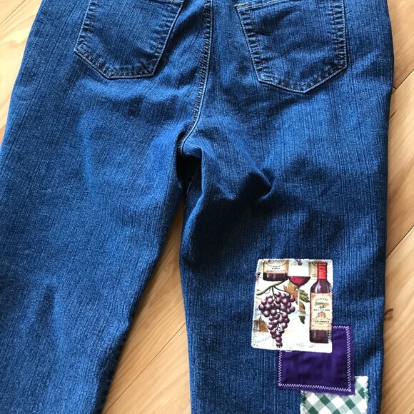 Upcycled Gloria Vanderbilt Patchwork Denim Capris Shorts, Painted Wine Theme, 14 - Picture 11 of 14